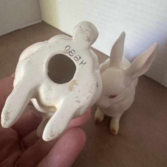 Lefton Vintage Rabbit Decor - Picture 2 of 8